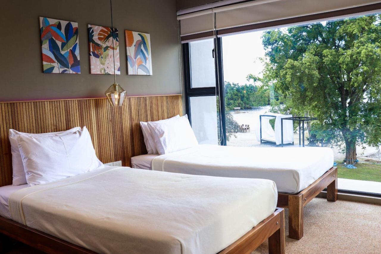 Cala Laiya Hotel Сан Хуан Екстериор снимка